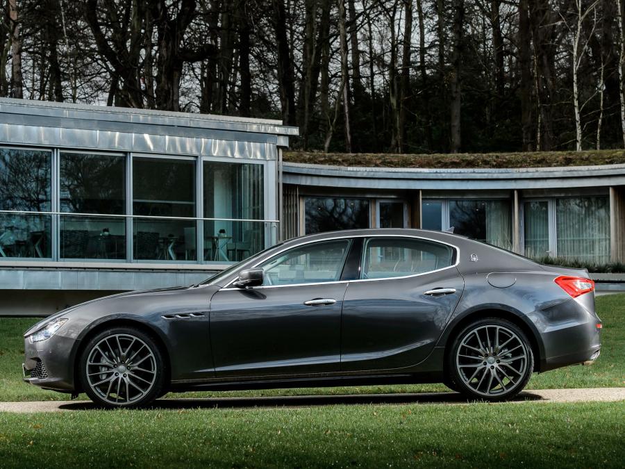  Maserati Ghibli 2013 года  (UK) (фото 3 из 13)